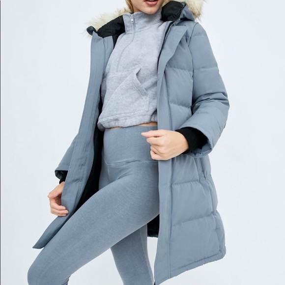 TNA Jackets & Blazers - TNA/ARITIZA powder parka 🥶